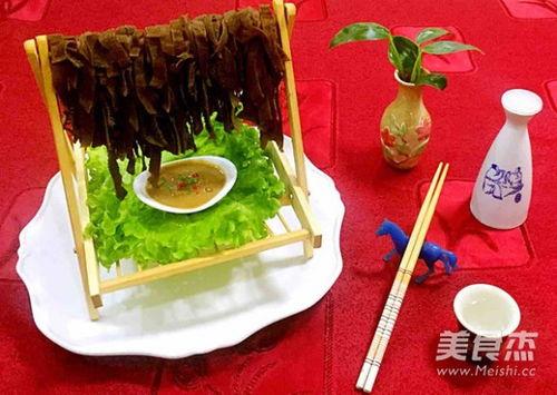 台湾吃瓜蘸酱视频,解锁地道风味新体验  第2张