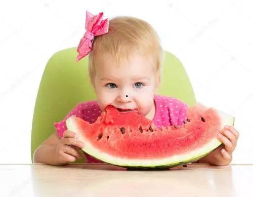 带宝宝吃瓜  第3张